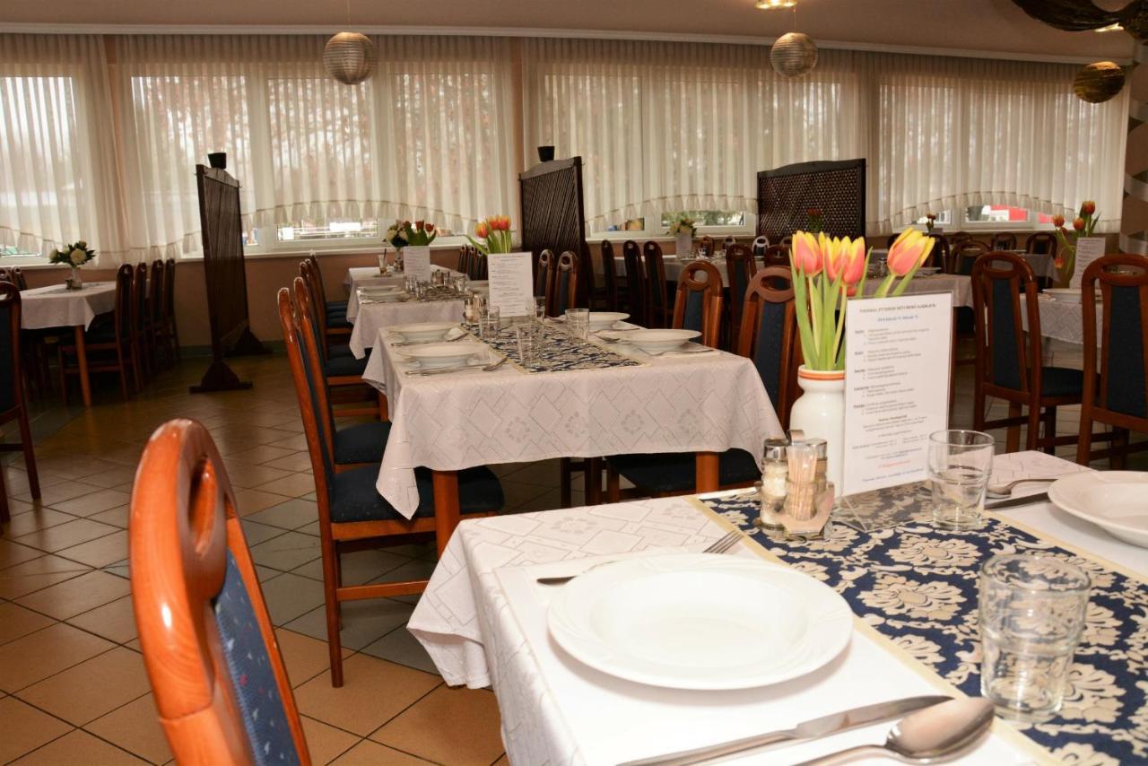 Hotel Imperial Gyogyszallo Es Gyogyfurdo Кишкьорьош Екстериор снимка